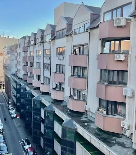 Standard By Hi5- Aranykez *